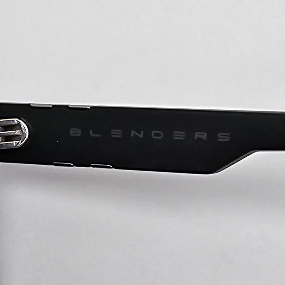 Blenders dark flatter Polarized